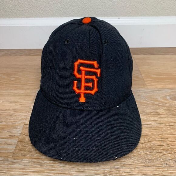 New Era Vintage Distressed 100% Wool San Francisco Giants Fitted Hat - Picture 1 of 11